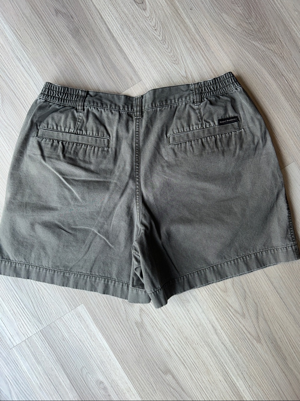 Royal Robbins Relaxed Tailored
Cotton Shorts 36 Olive SPF Golf Casual Utility - Picture 5 of 9
